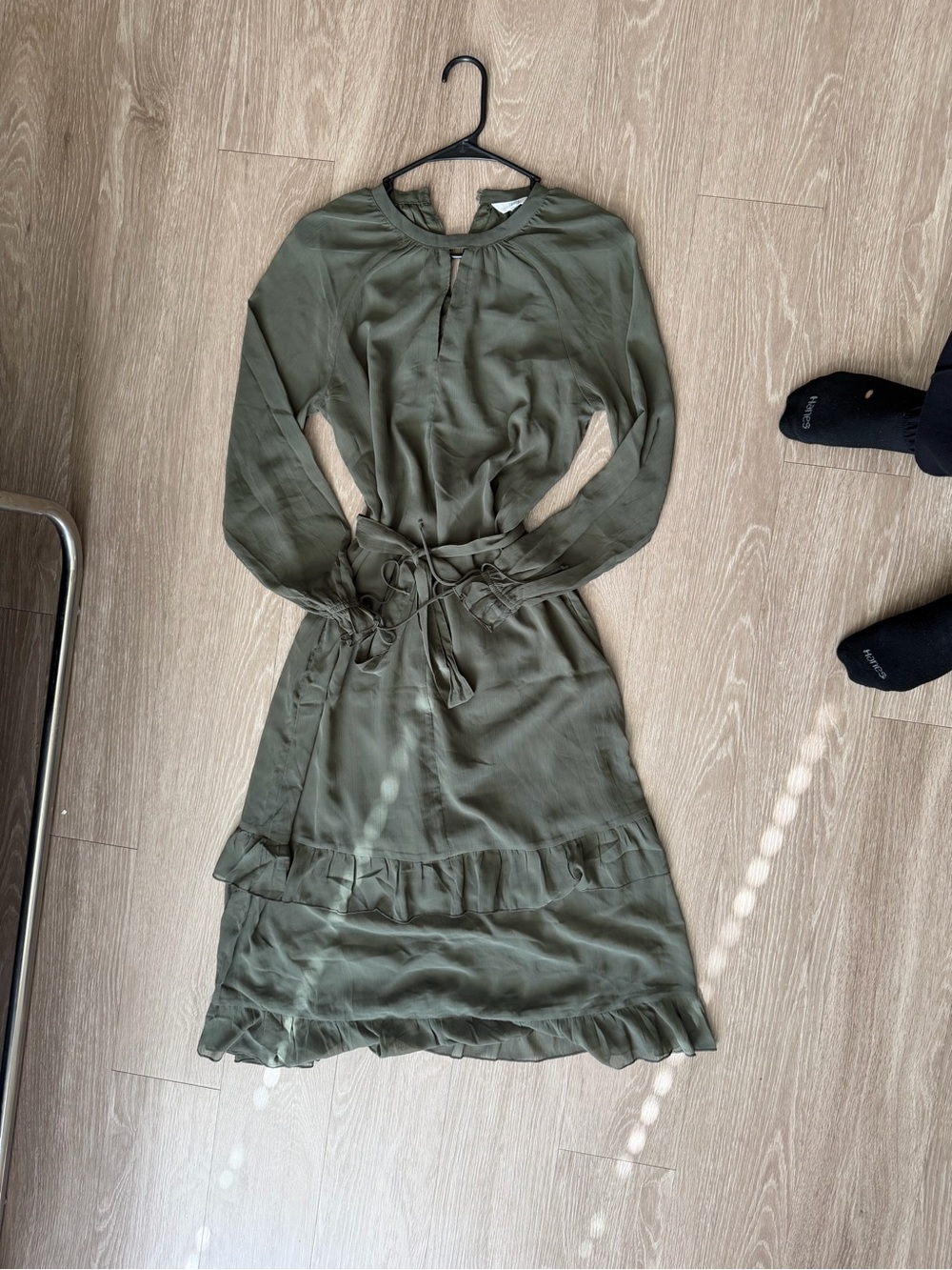 Time and Tru Olive Green Long Sleeve Ruffle Midi Dress